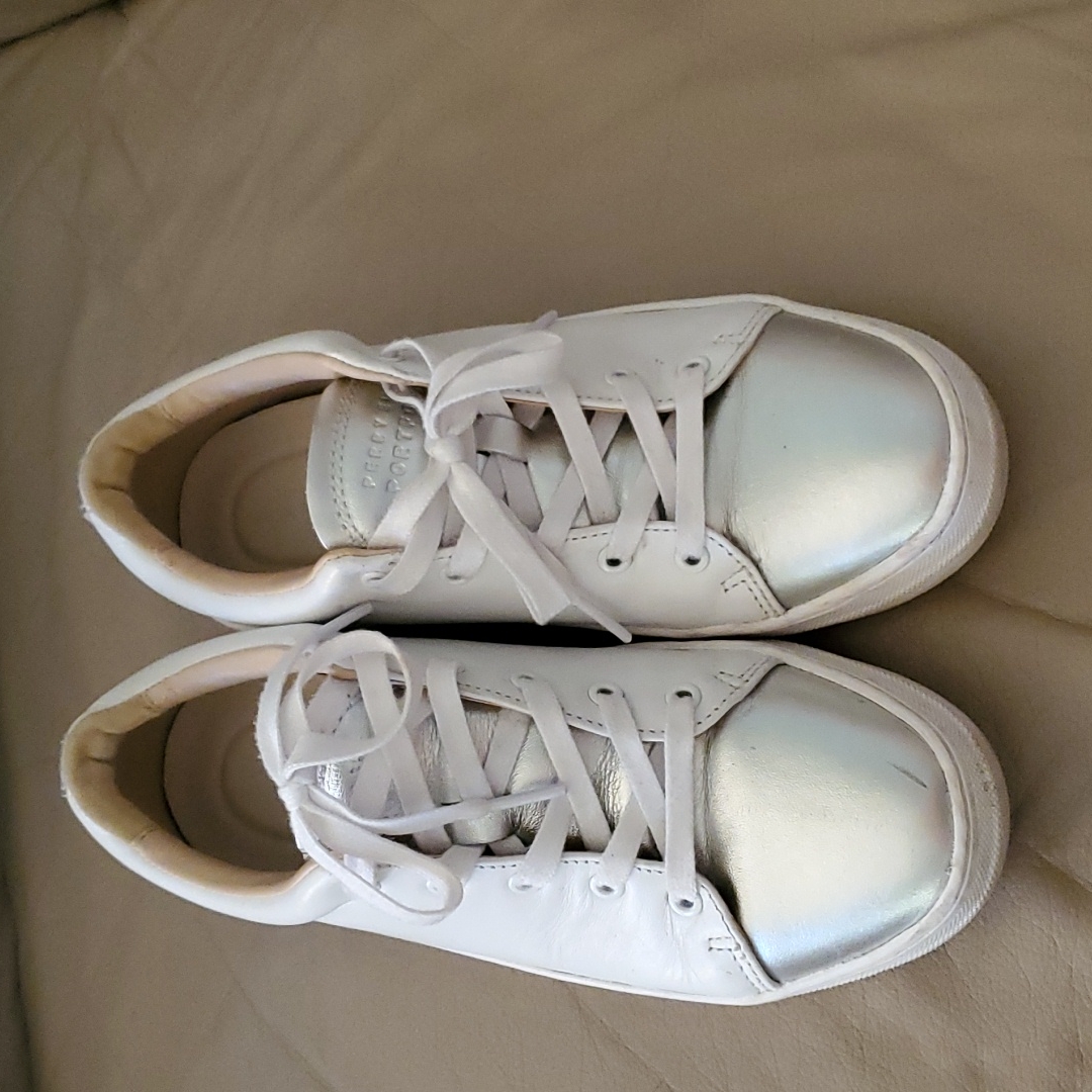 Perry Ellis Portfolio Sneakers
